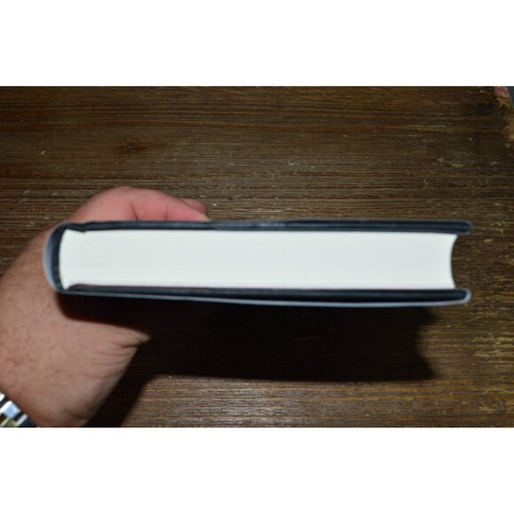 Overlord Volume 5 Hardback Book Light Novel The Men of the Kingdom Part I - Picture 8 of 9